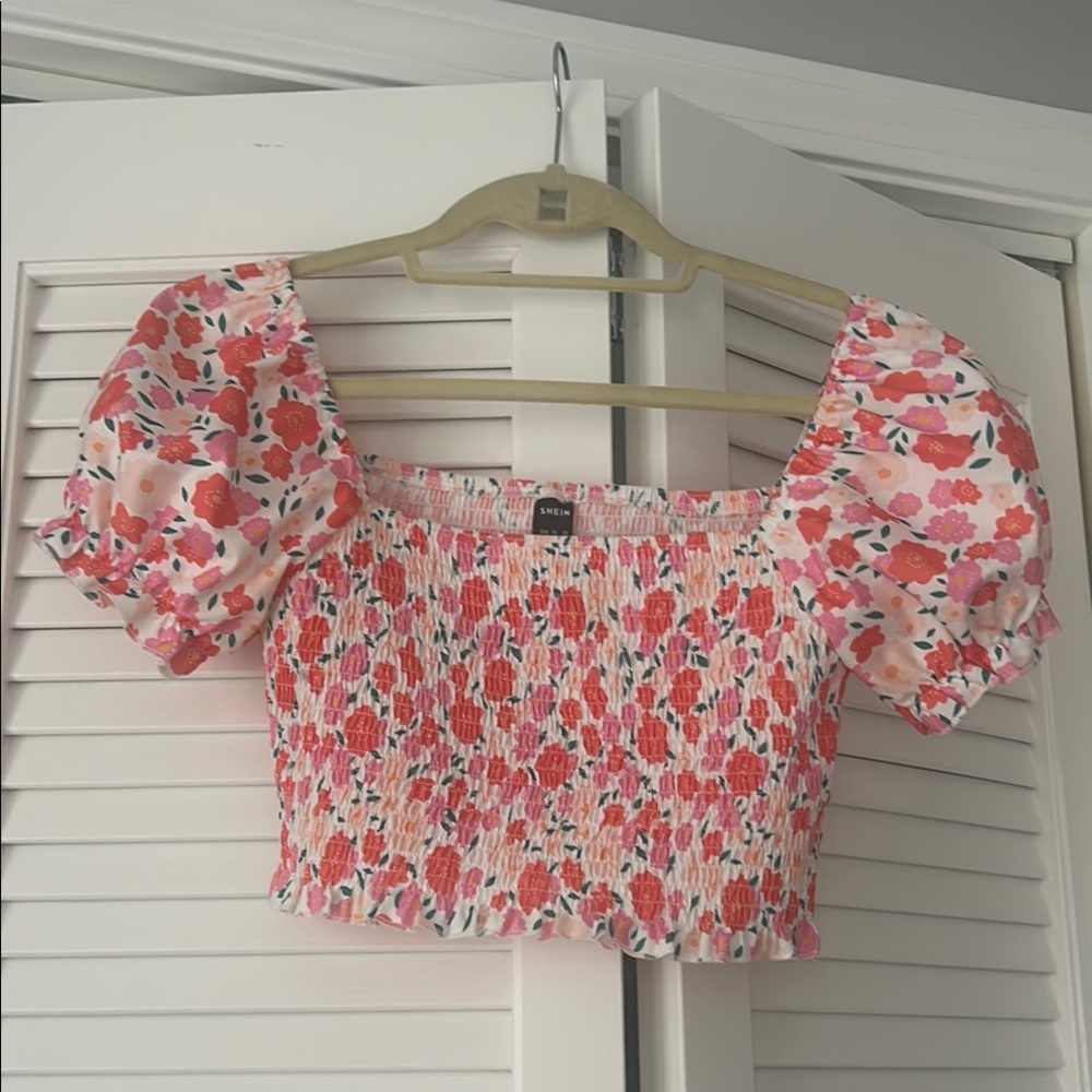 Floral Smocked Crop Top - Pink